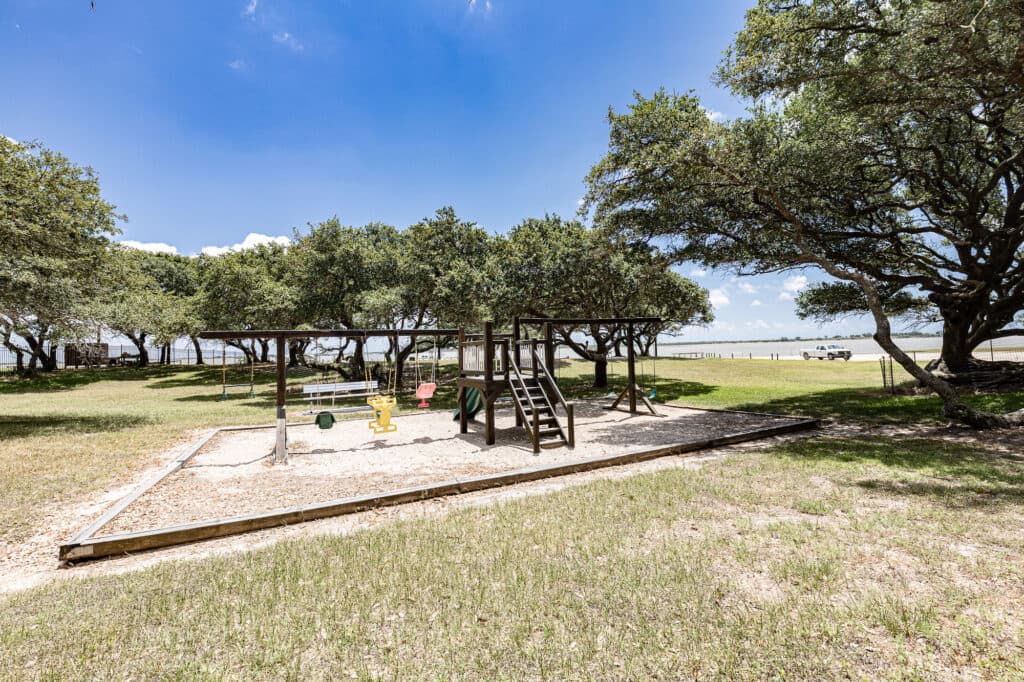 766 Bayview, Palacios Texas — public listing photo 26