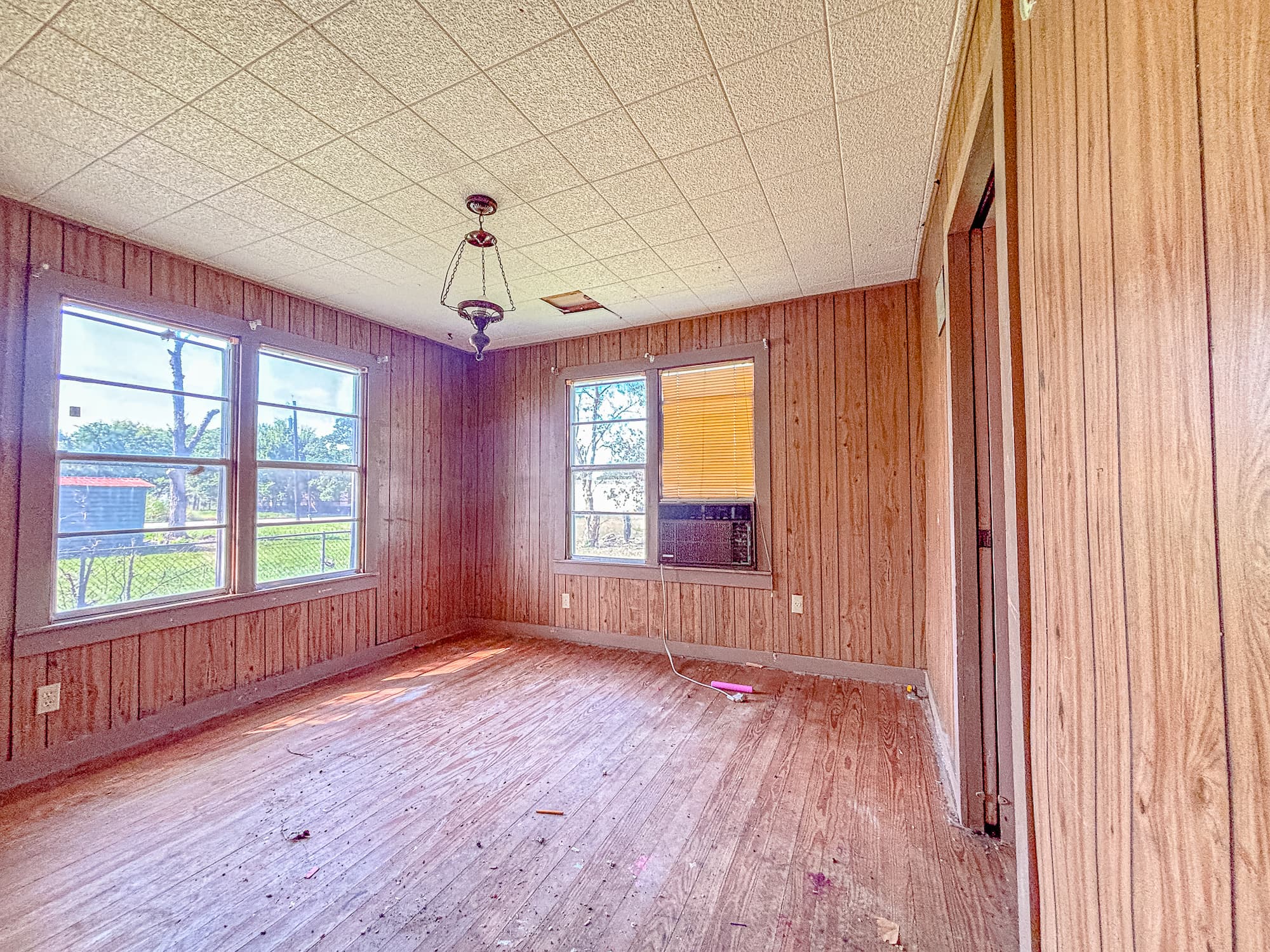 810 N Ave H, Shiner, TX 77984 — public listing photo 10