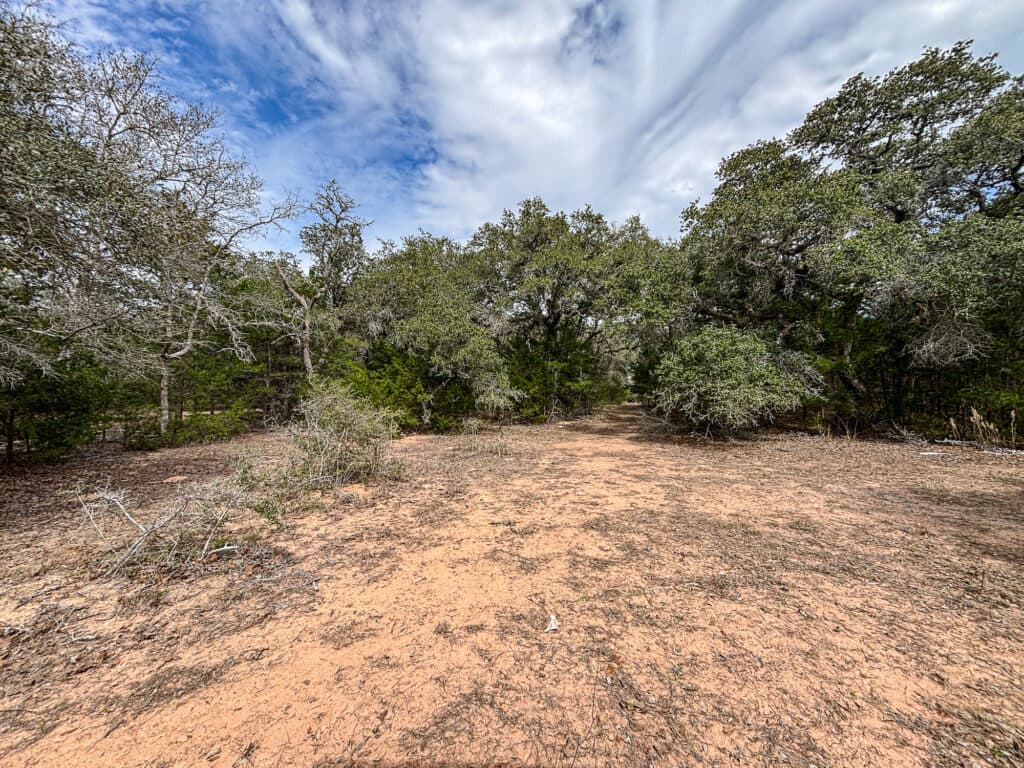 819 CR 152, Hallettsville, TX — public listing photo 21