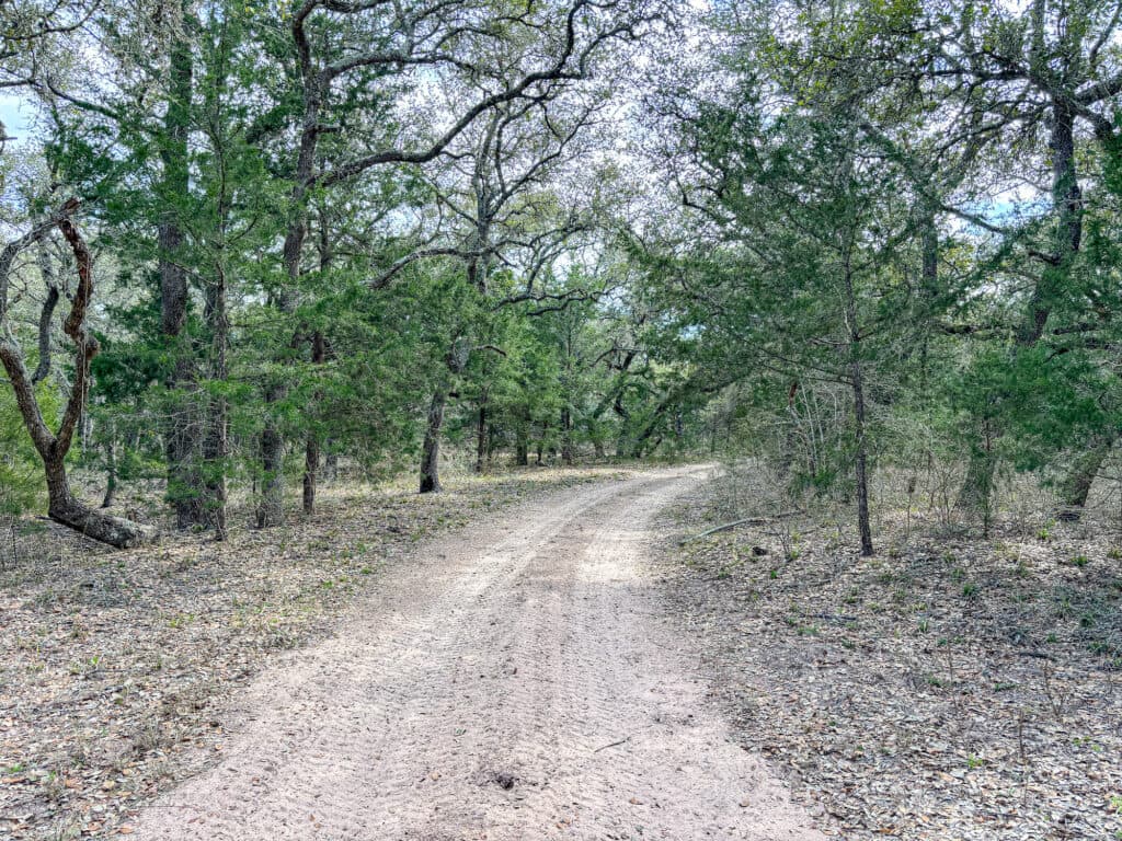 819 CR 152, Hallettsville, TX — public listing photo 24