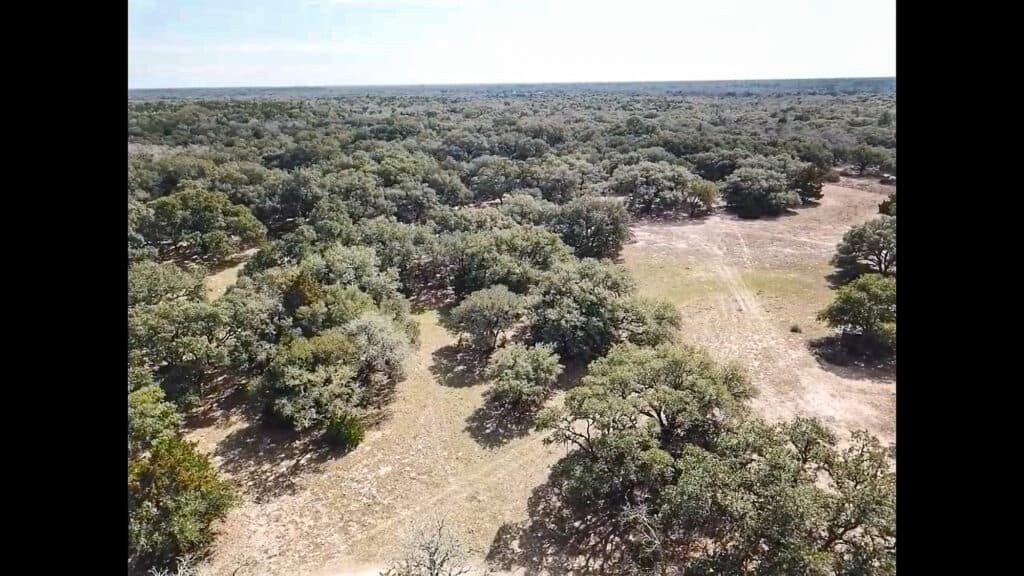 819 CR 152, Hallettsville, TX — public listing photo 27
