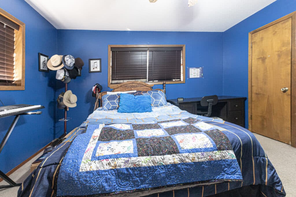 911 S. Peck St., Shiner — public listing photo 21