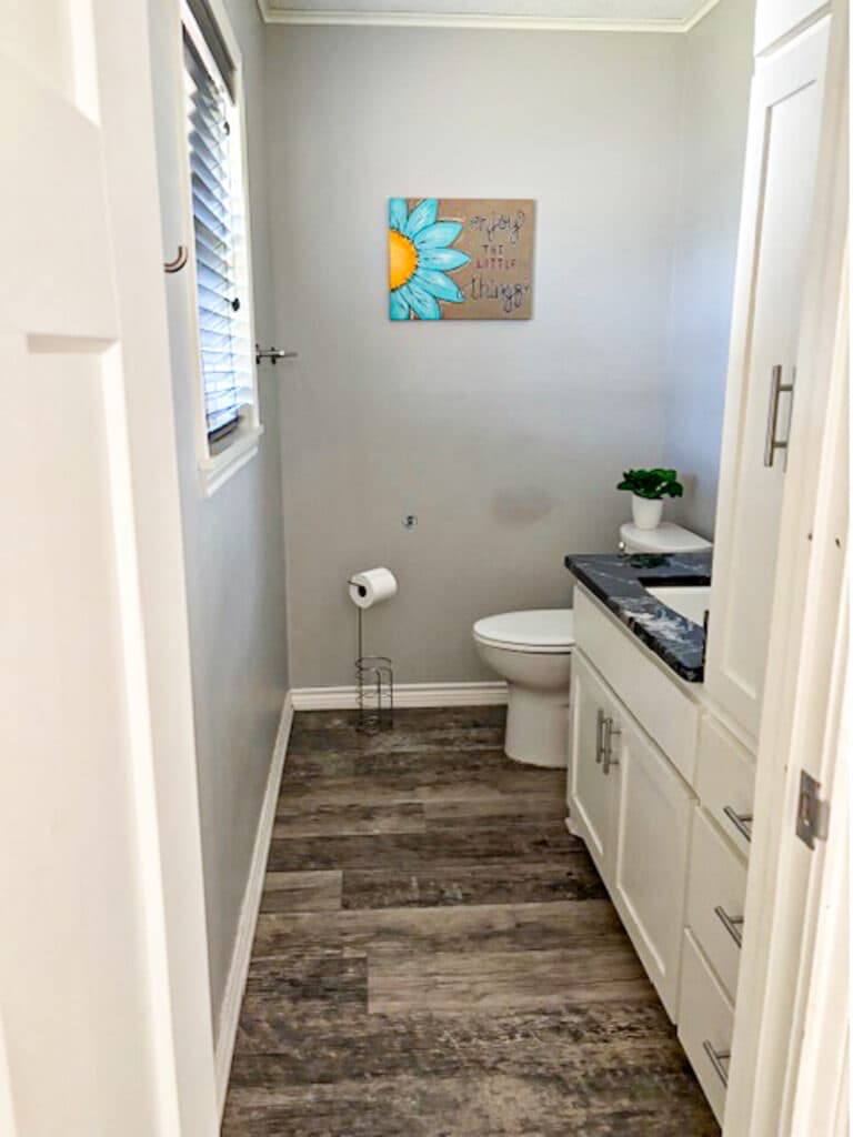 912 N Ave G, Shiner, TX 77984 — public listing photo 21