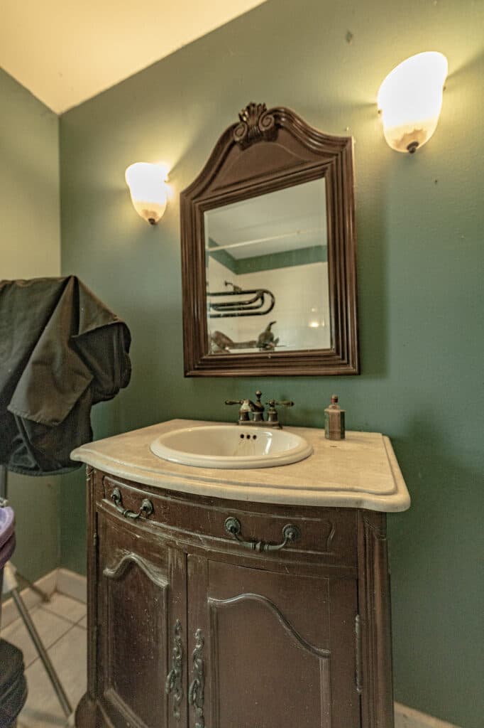 921 CR 359, Shiner, TX 77984 — public listing photo 13