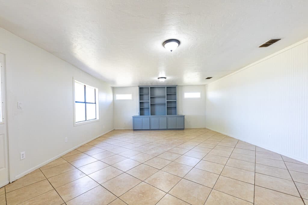 985 CR 301, Shiner, TX 77984 — public listing photo 7