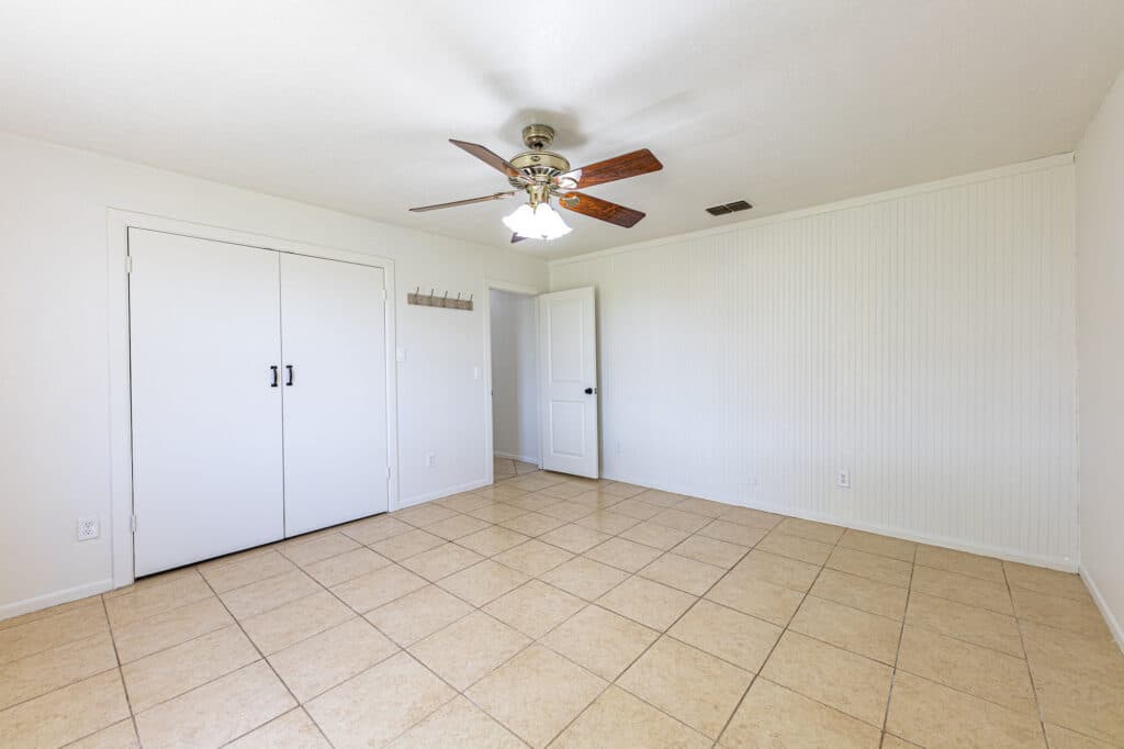 985 CR 301, Shiner, TX 77984 — public listing photo 16