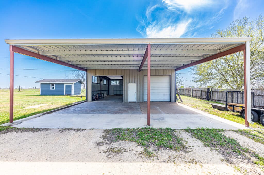 985 CR 301, Shiner, TX 77984 — public listing photo 22