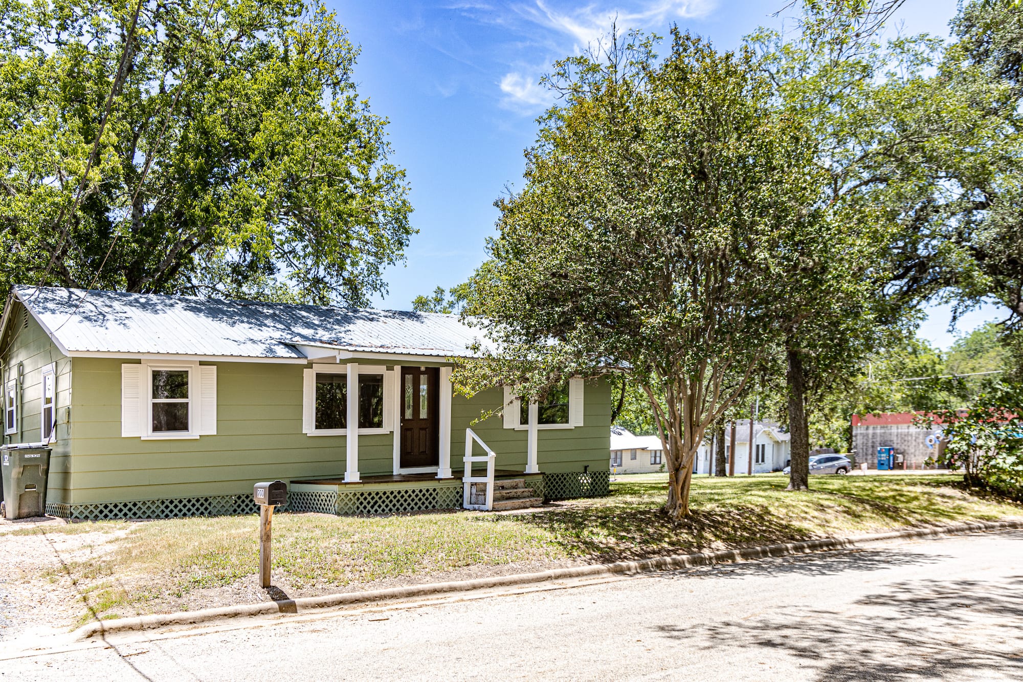 200 Bowie St., Hallettsville