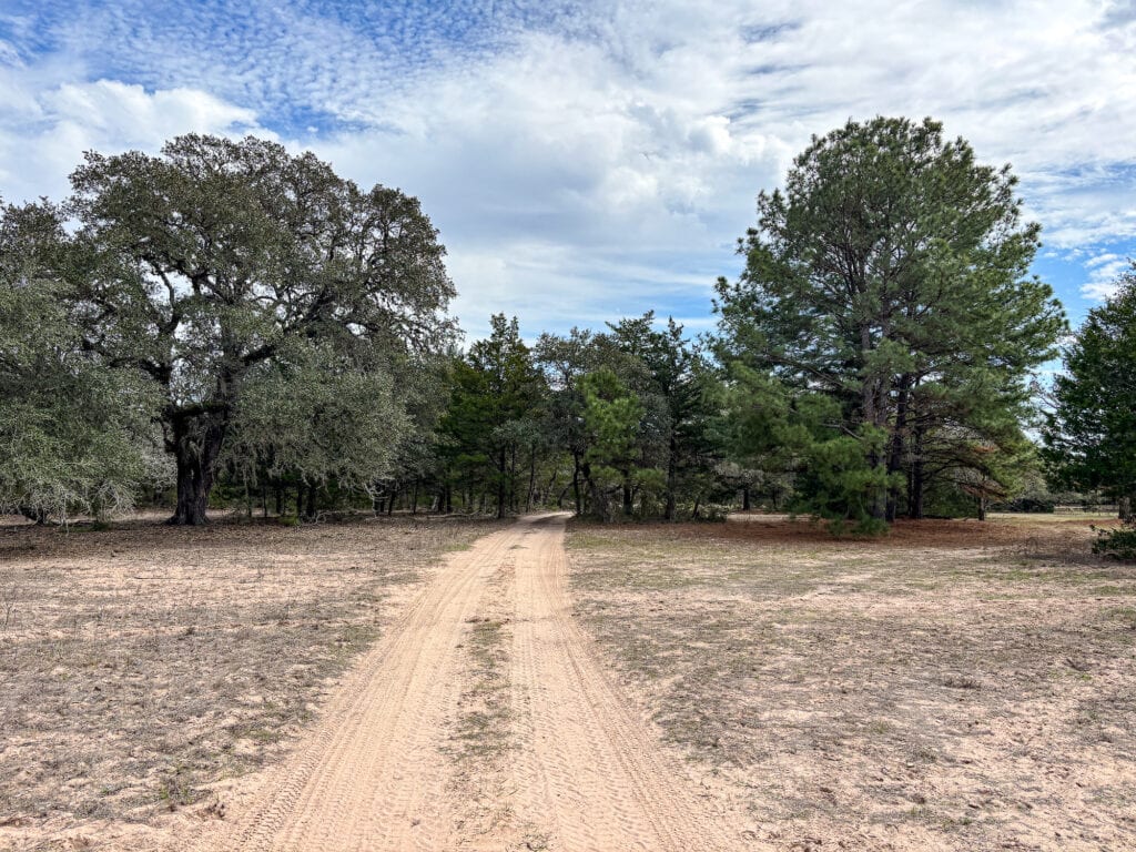 819 CR 152, Hallettsville, TX